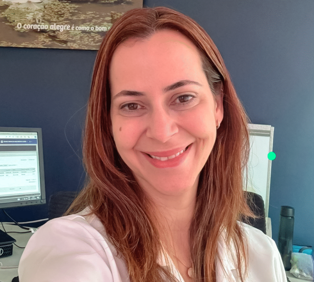 Dra. Denise Costa - Médica nefrologista em Recife